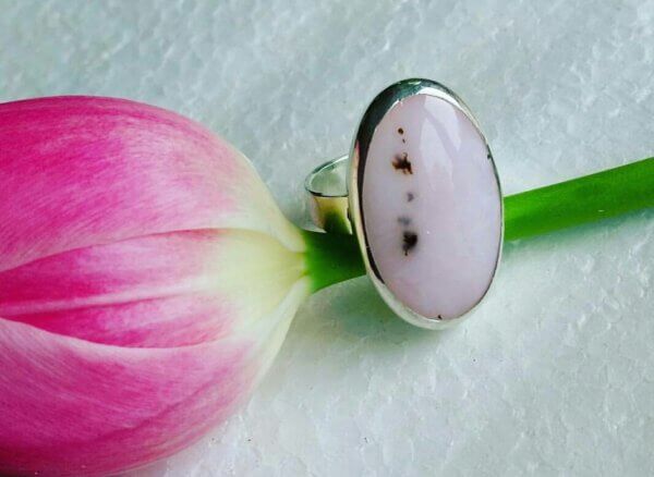 Roze opaal in zilver