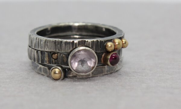 Stapelringen amethist en granaat in zilver