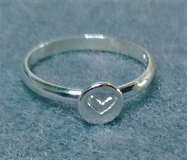 kinderring in zilver met hart
