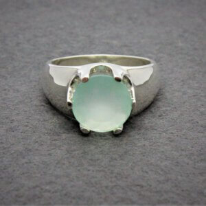zilveren ring met chalcedoon