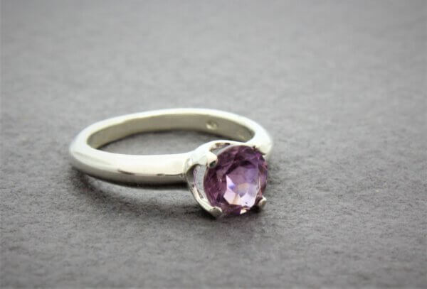 zilveren ring met amethist