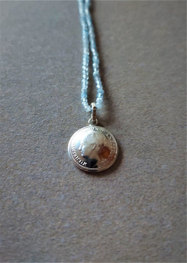 aquamarijn collier wilhelmina munt 1941 zilver